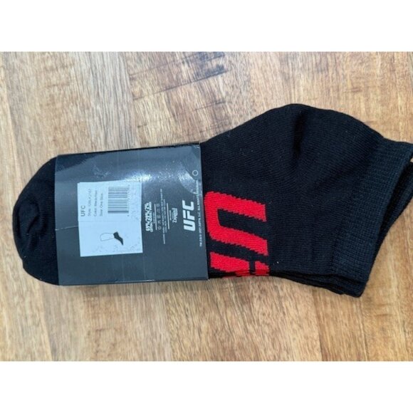 No Show UFC Socks One Size Fits All 3 Pack Black Red 12BLK2167 Antimicrobial New - Picture 6 of 9